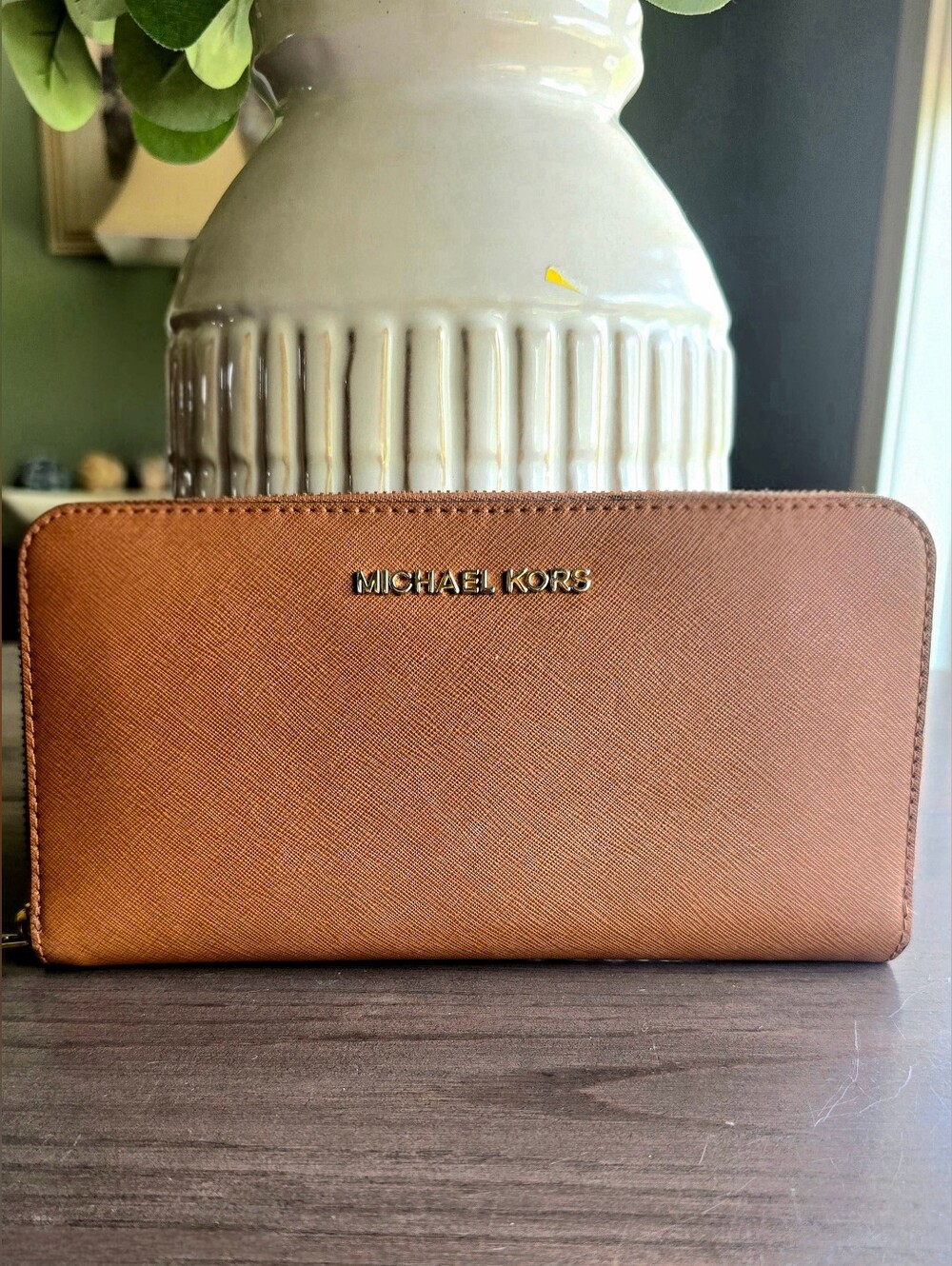 Michael Kors Jet Set Travel Large Leather Continental Wallet
